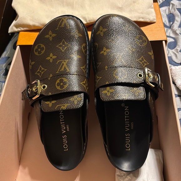 LV clog mule shoes with original box, dust bag for each shoe and receipt. - Picture 1 of 7